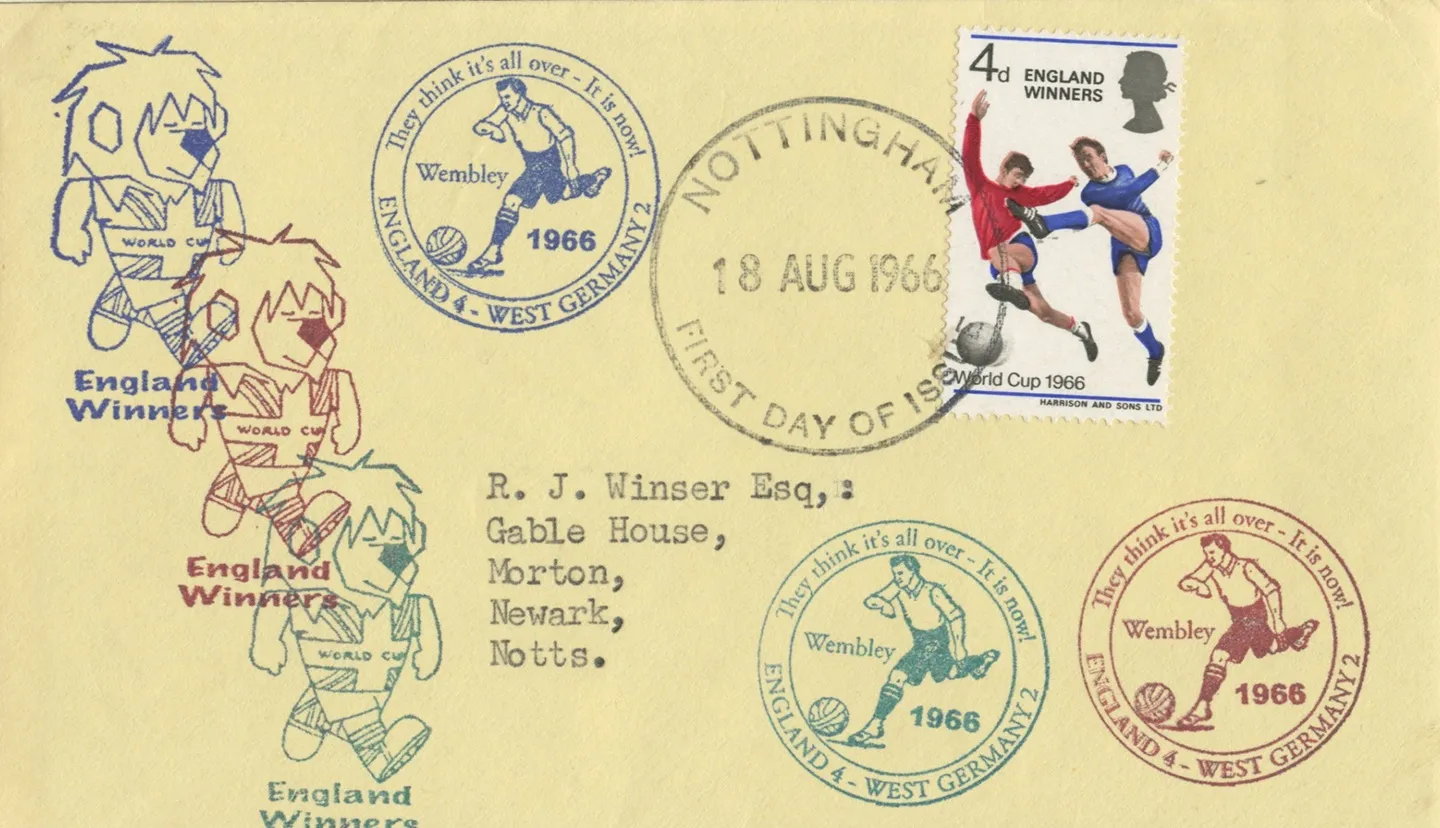 x1966FootiePlainCachet